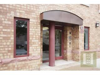 2 bedroom Apartment For Sale: 219 GRAND..
