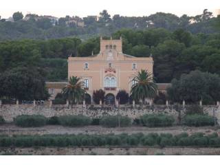 7 bedroom Detached House For Sale:..