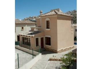 3 Bedrooms - Villa - Alicante - For Sale