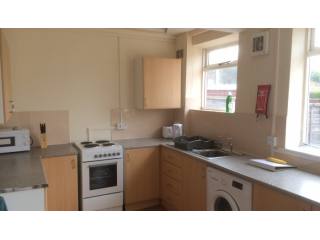 ROOM TO LET IN ARLESTON - ALL BILLS..