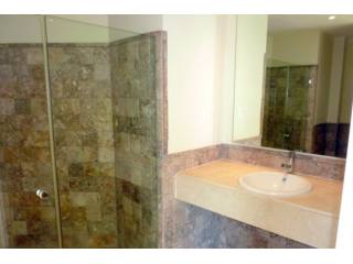 Lovely Second Floor Apartment in TEE 5..