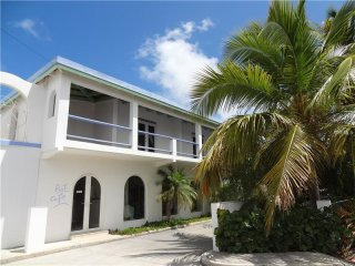3 bedroom Property For Sale: 1 COCONUT..