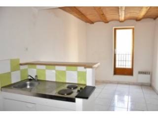 Pretty Renovated House With Garage
