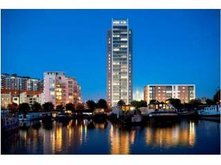 Canary Wharf, London E14