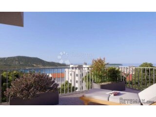 PRIMOŠTEN - vrhunski dvoetažni stan 83,13 m2 + parkirno mjes