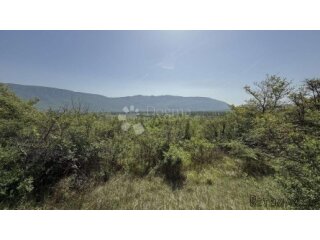 Građevinsko zemljište 1202 m2
