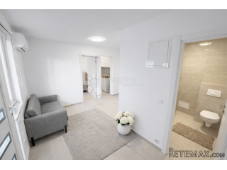 Stan 690 € – sve uključeno (režije + internet)