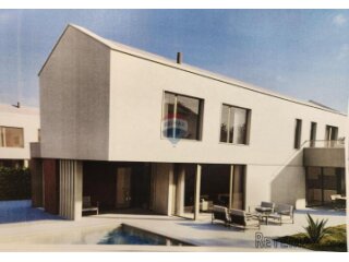 Istra, Labin - nova villa s bazenom i velikom okućnicom