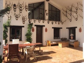 9 Bedrooms - Villa - Jaen - For Sale