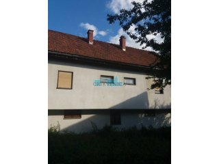 SUPER PRILIKA!! Brod Moravice, kuća sa potencijalom..