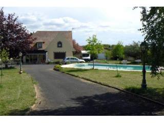 4 bedroom Villa For Sale: 86360..