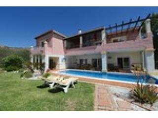 5 Bedrooms - Villa - Malaga - For Sale