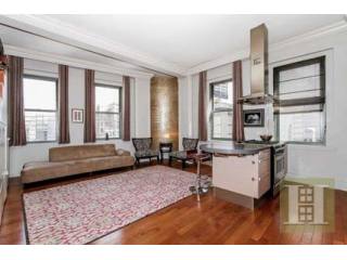3 bedroom Apartment For Sale: 120..