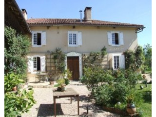 Pretty hamlet maison de maitre, summer..