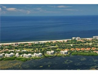 3 bedroom Town House For Sale: 2110..