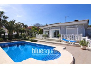 Large 4-bedroom villa in Calpe