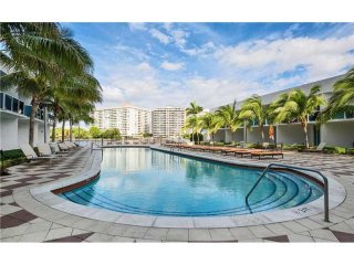 2 bedroom Flat For Sale: 1945 S Ocean..