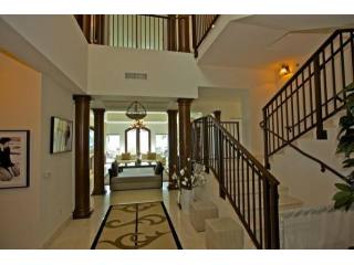 5 bedroom Flat For Sale: 5959 COLLINS..