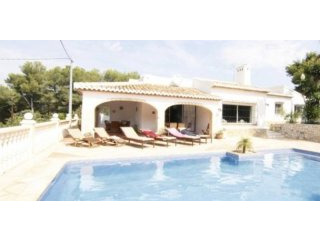 4 Bedroom 2 Bathroom Villa in Javea.