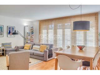 Gorgeous 3 Bedroom Triplex Apartment in..
