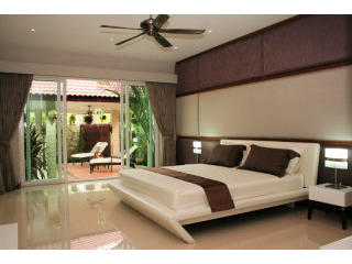 Lavish 4 bedroom pool villa at Phoenix..
