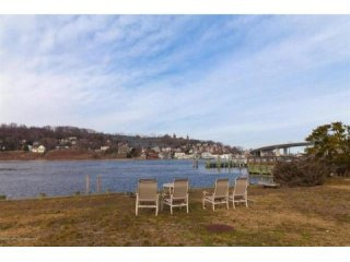 Flat For Sale: 2 Mountainview Way Sea..