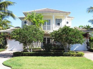 4 bedroom House For Sale: 6520..