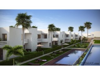 Very nice ground floor apartment with 2 bedrooms and 2..