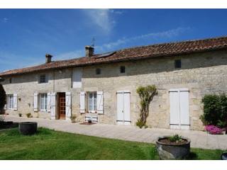 Charming stone property with 4 bedrooms