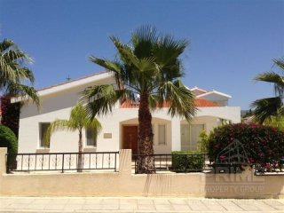 Bungalow in Paphos, Cyprus, for..