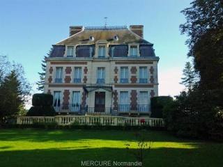 8 bedroom House For Sale: 14170..