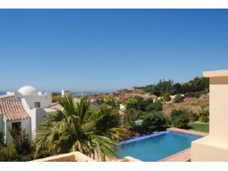 4 Bedrooms - Villa - Malaga - For Sale