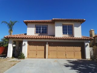 15800 Oro Glen Dr Moreno Valley, CA..
