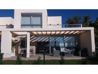The brand new Residencial La Vila Paradís apartments..