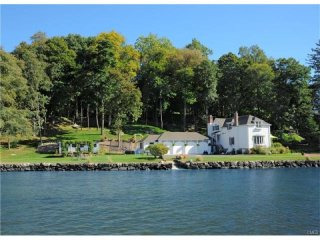 3 bedroom House For Sale: 31 MEADOW..