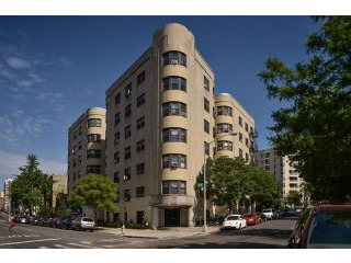 2 bedroom Commercial Property For Sale:..