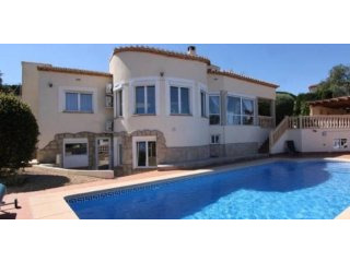 4 Bedroom 3 Bathroom Villa in Javea.