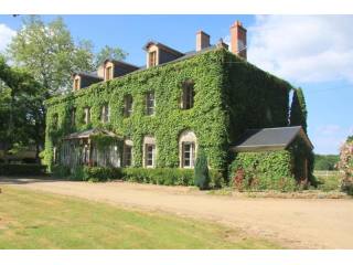 6 bedroom Character For Sale: 03160..