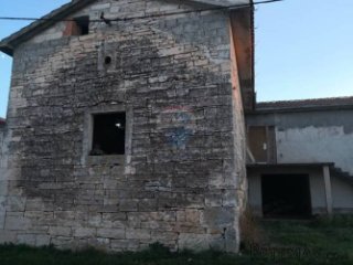 Žminj, započeta adaptacija dviju kuća