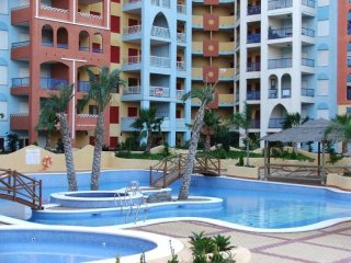 2 Bedrooms - Apartment - Alicante - For..