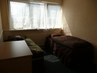 Double room, Zone 2, Poplar (share or..