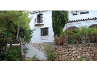 Town House - CHARMING TOWNHOUSE IN THE..