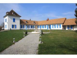 10 bedroom Character For Sale: 03000..