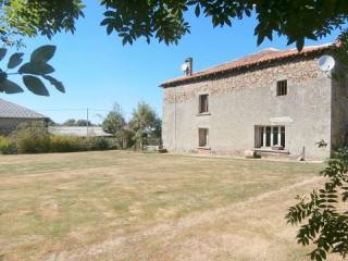 EC0382me Impressive, 4 Bed Stone House..