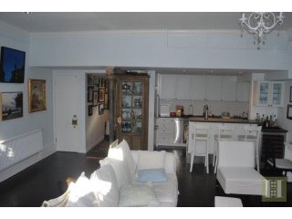 2 bedroom Apartment For Sale: 45 EAST..