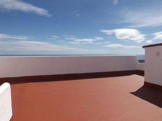 2 Bed Apartment for sale in Calahonda