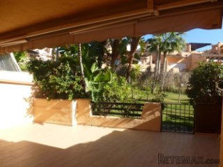 Large townhouse in lovely Nagueles. Spacious livingroom..