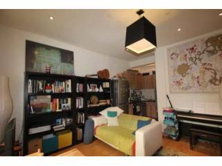 2 Bed Flat/Apartment To Let in London