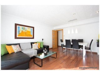 Spacious and bright flat for sale in La..