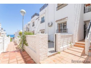 Bungalow bajo en Cabo Cervera.La vivienda tiene 2..